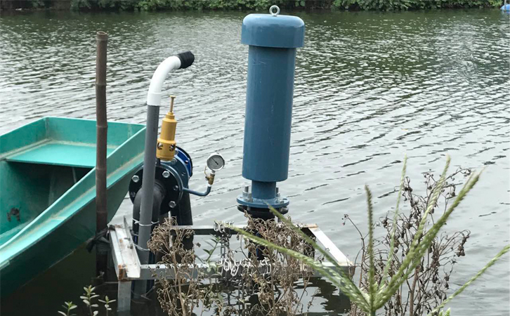 黑偉魚塘增氧機(jī) 黑偉魚塘增氧機(jī)